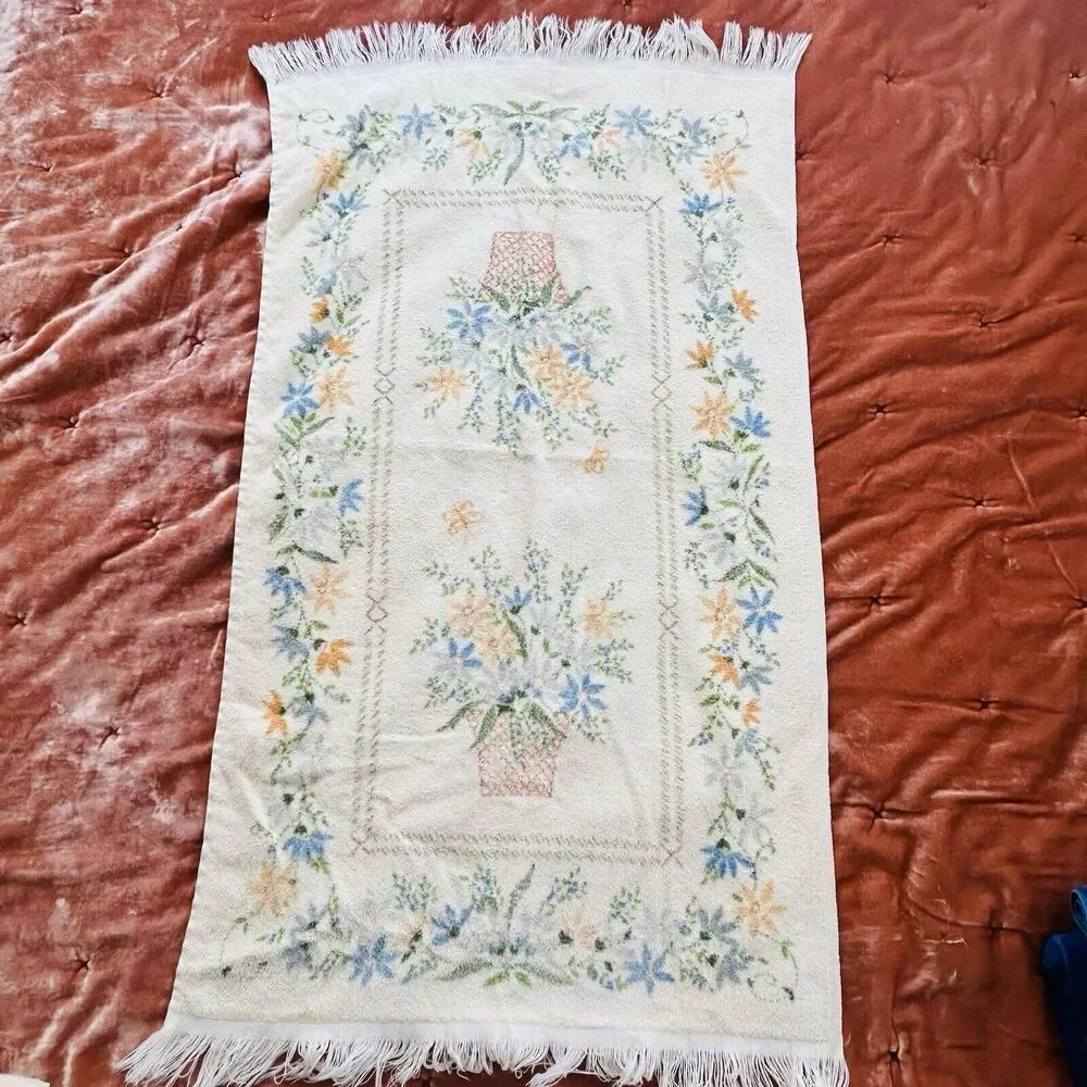 Vtg Lady Pepperell Yellow Floral Towels 2 Decor USA Fringe
